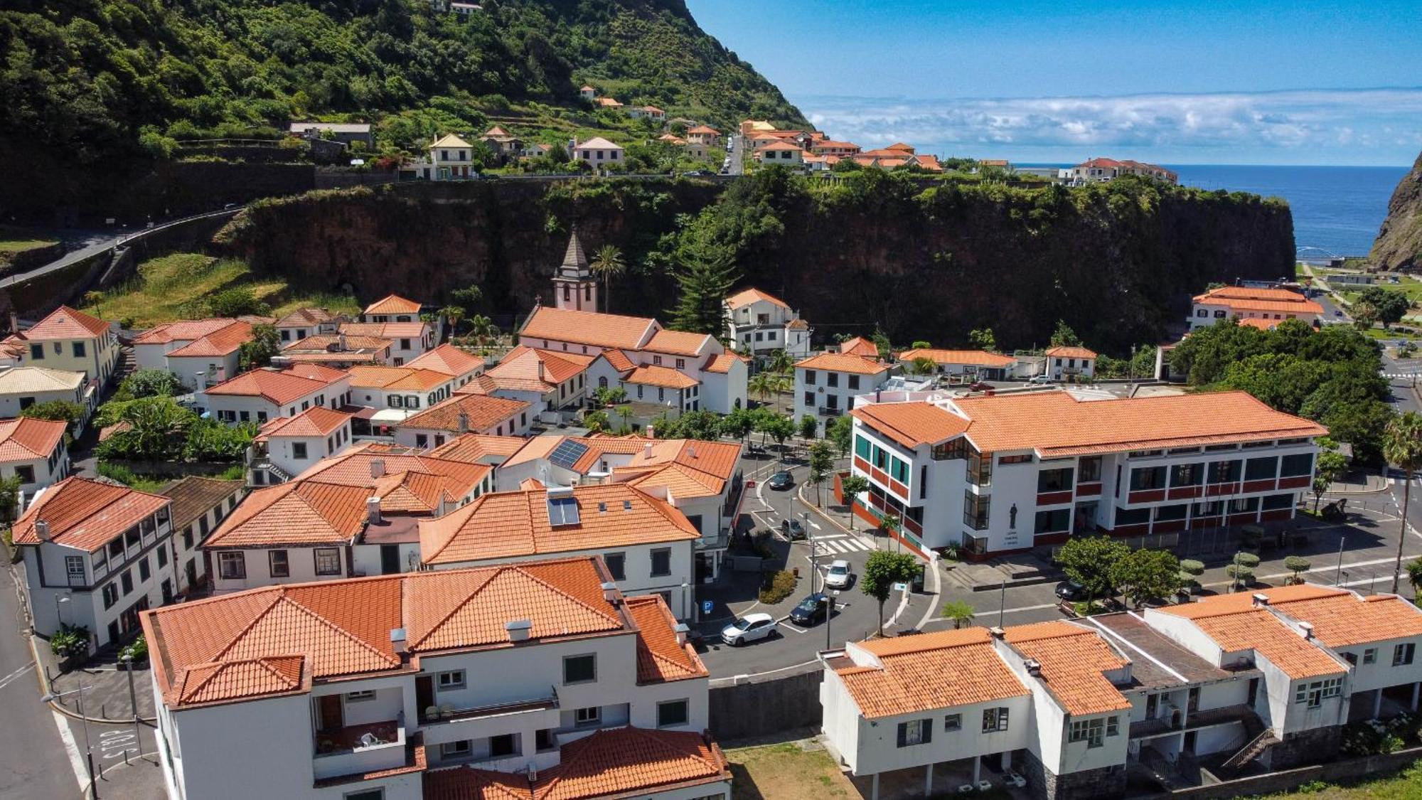 Amarelo Apartment By Atlantic Holiday Sao Vicente  Bagian luar foto